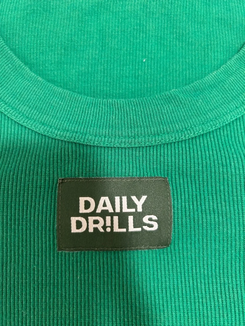 DAILY DRILLS TANK - Picture 5 of 5